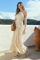 Conjunto Bege Em Voil De Algodão Bordado Com Amarração Nas Costas