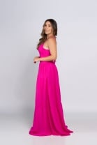 Vestido Rosa Com Shape Volumoso Decote Em X Alças e Costas Com Decote
