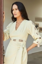 Vestido com Transpasse e Amarração Amarelo Claro