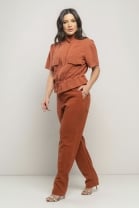 Conjunto de Calça e Camisa Cropped com Zíper Terra
