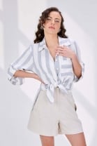 Conjunto de Camisa e Cropped Listrado Cinza