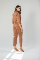 Conjunto de Calça e Jaqueta Cropped Marrom