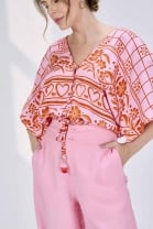 Conjunto de Calça e Cropped Soltinho Rosa Estampado 