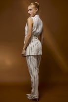 Conjunto de Calça e Maxi Colete com Cinto Listrado 