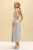 Vestido Midi Godê de Alça Fina Cinza