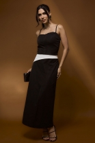 Conjunto de Saia Longa e Cropped de Alça Preto