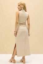 Conjunto de Saia Midi e Blusa Bege 