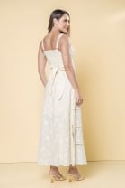 Conjunto de Saia Longa e Blusa Decote Cru