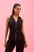 Conjunto de Calça e Colete com Cinto Preto 