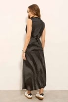 Conjunto de Saia e Blusa em Listras Preto e Branco