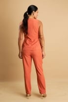 Conjunto de Calça Alfaiataria e Colete Laranja