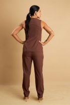 Conjunto de Calça Alfaiataria e Colete Marrom