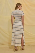Conjunto de Saia e Blusa com Decote V Listrado