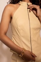 Conjunto de Calça e Blusa em Couro Bege