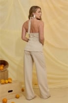 Conjunto de Calça e Blusa com Recorte Frontal Bege