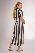 Vestido Longo com Gola Polo Listrado