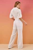 Conjunto Bordado de Calça e Camisa Cropped Off White