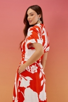 Conjunto de Saia Longa e Camisa Cropped Estampada