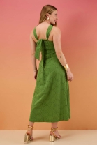 Conjunto Bordado de Saia e Cropped Verde