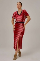 Conjunto Listrado de Saia e Cropped Vermelho