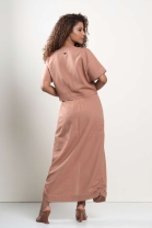 Conjunto de Saia com Fenda e Camisa Mocha Mousse