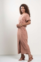 Conjunto de Saia com Fenda e Camisa Mocha Mousse