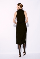 Conjunto de Saia e Colete Cropped Preto