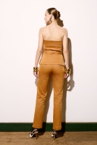 Conjunto de cal&ccedil;a e blusa Tomara que Caia Caramelo