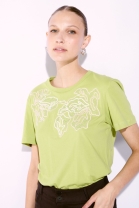 T-shirt Verde com Estampa Bordada