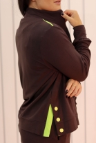 Conjunto Calça e Jaqueta com Detalhe Lateral Marrom