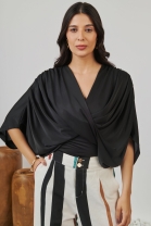 Conjunto de Cal&ccedil;a Listrada e Blusa Preta