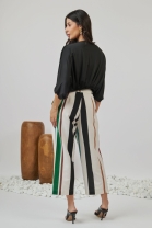 Conjunto de Cal&ccedil;a Listrada e Blusa Preta