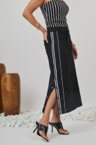 Conjunto de Saia Midi e Blusa Tomara que Caia Preta