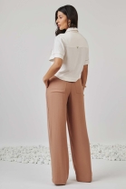 Conjunto de Cal&ccedil;a com Camisa Off White