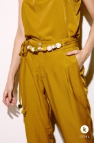 Conjunto Acetinado de Calça e Blusa Mostarda