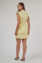 Conjunto de Saia e Colete Alongado Amarelo