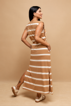 Vestido Mídi em Decote V Marrom