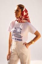 T-shirt Branca com Estampa de Peixe
