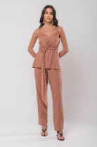 Conjunto de Calça e Blusa com Amarração Mocha Mousse